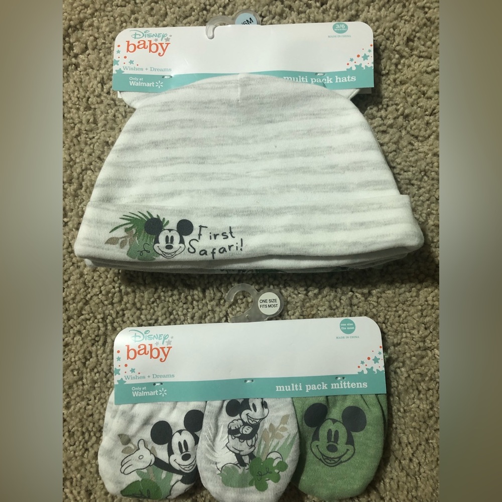 Disney hat and mittens